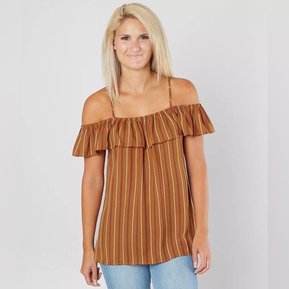 Daytrip Striped Cold Shoulder Top E5